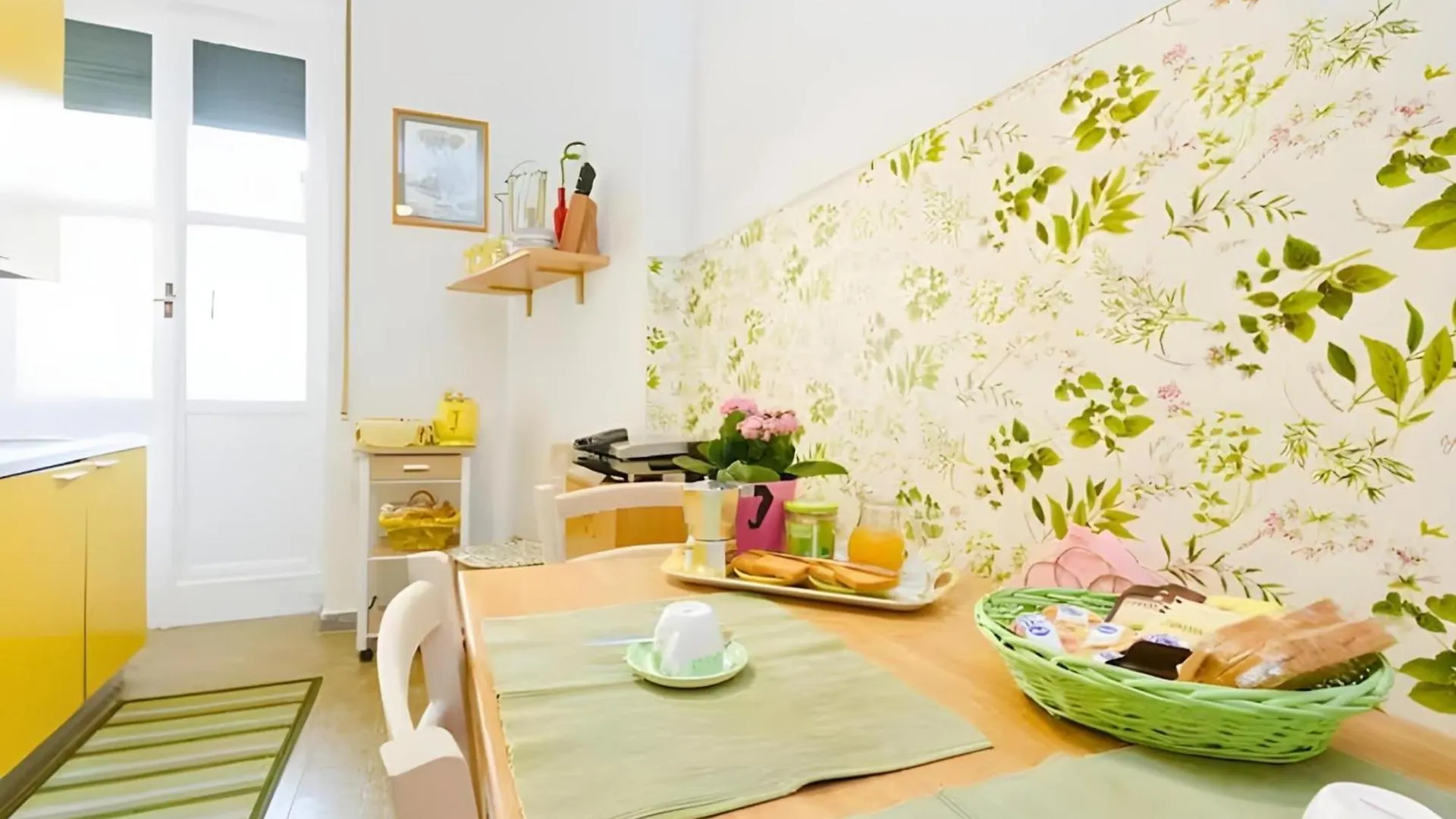 Apartment Appartamento Con Terrazzo Al Vaticano Rome Italy